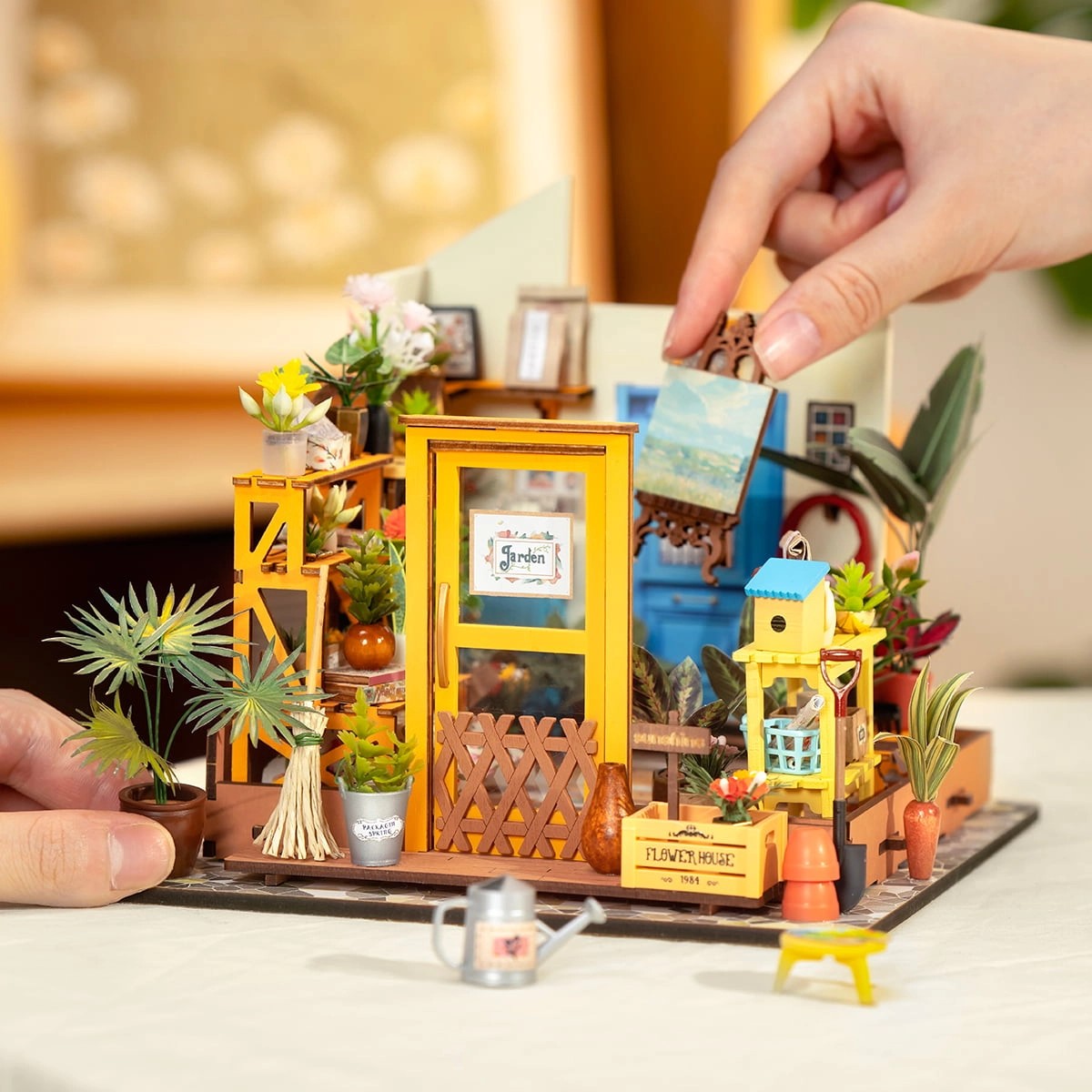 Cathy's Flower House Miniature House Kit DIY Dollhouse 3D Assembly Toys